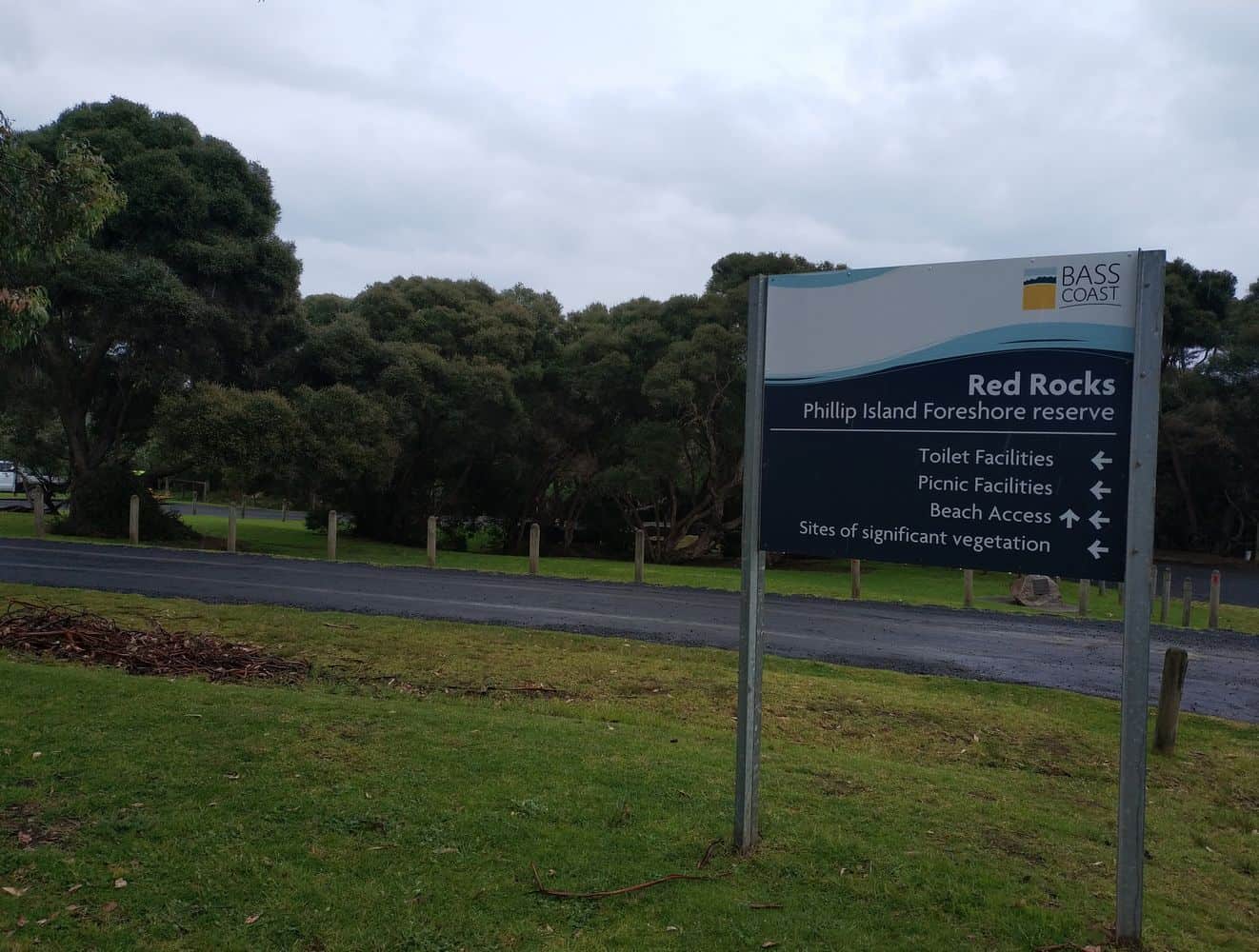 Red Rocks Beach Fishing, Houses & Retreats Phillip Island, Victoria
