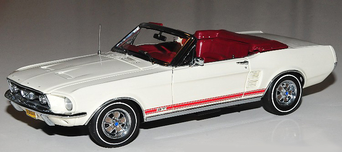 PhillyMint Diecast 1967 Ford Mustang GT Convertible Limited Edition