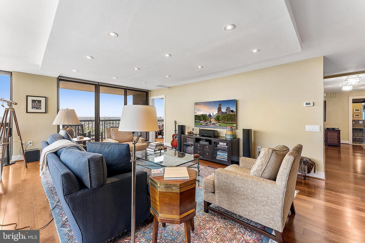 Independence Place Philadelphia Luxury Home Sales