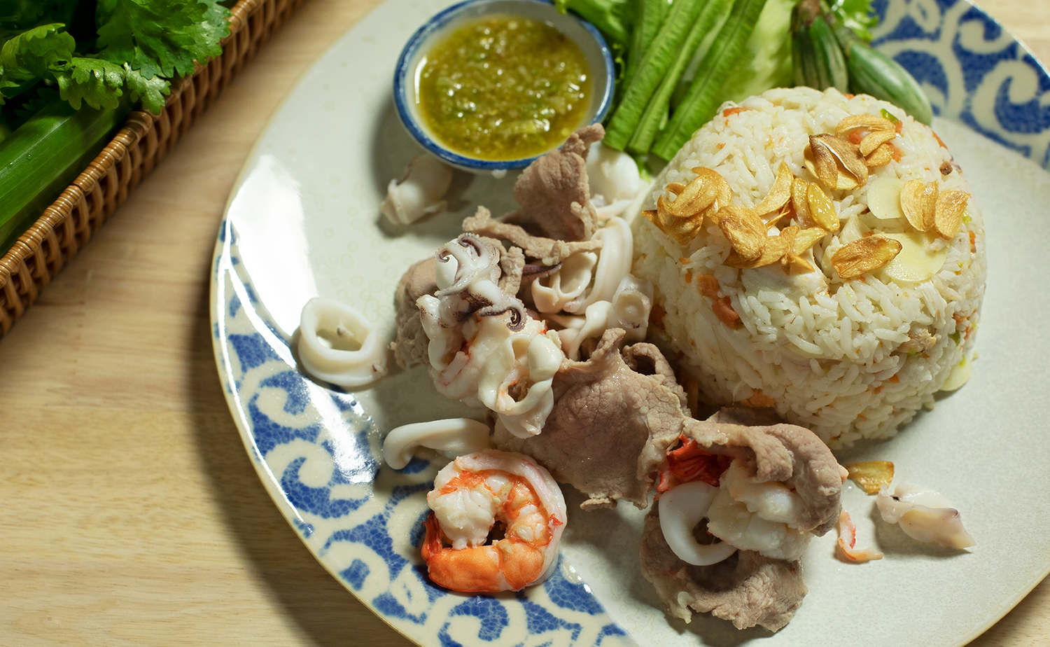 Salt & Chilli Seasoned Rice (ข้าวคลุกพริกเกลือ)