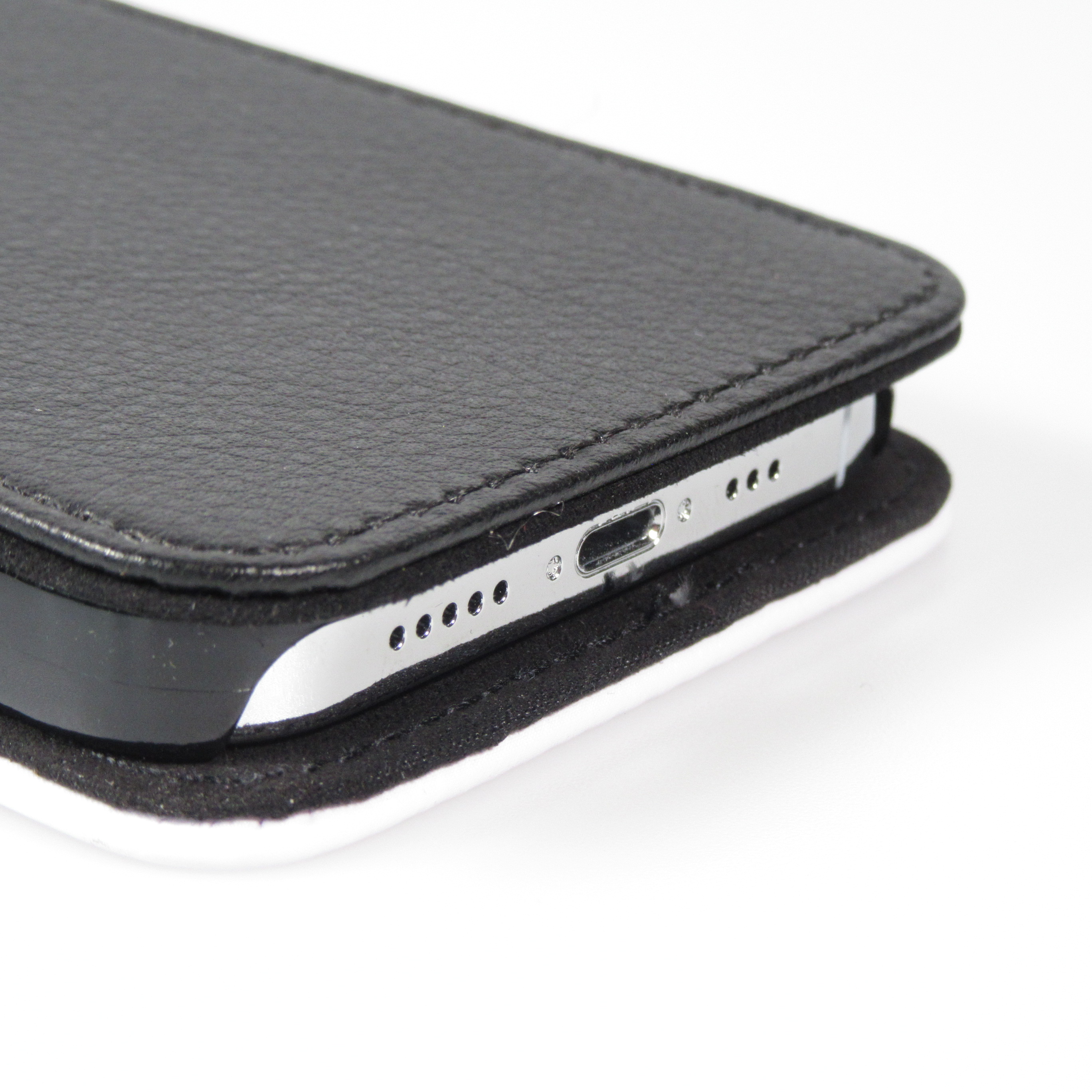 Hülle iPhone 13 Pro Max Wallet schwarz Travel 01