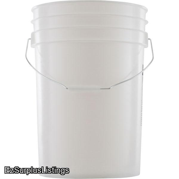 6 gallons white plastic buckets