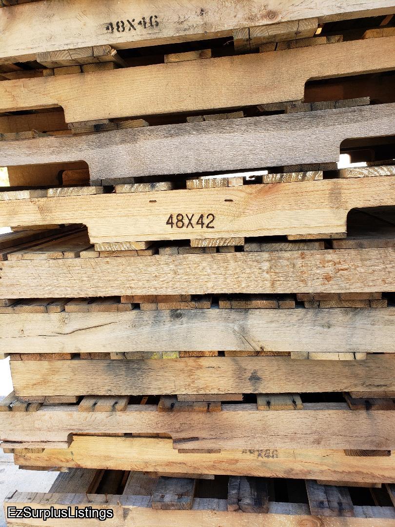 Used Wooden Pallets