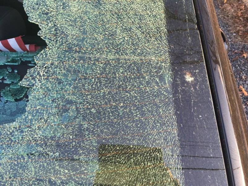 Under what conditions can glass crack spontaneously?