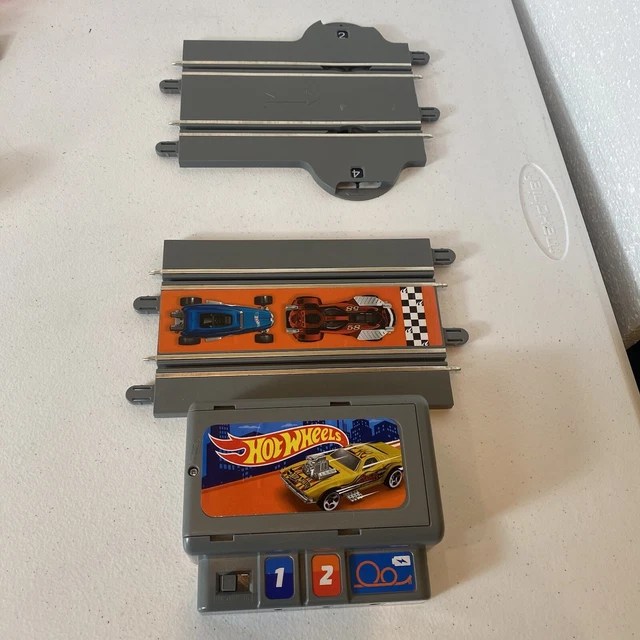 HOT WHEELS ZERO Gravity Slot Car Racing Track Power Pack and counter