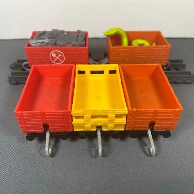 THOMAS THE TANK Engine Revolution Wagons Bundle 5 Mixed Trucks with