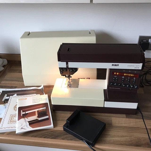 PFAFF CREATIVE 1471 Sewing Machine With 99 PreProgrammed Stitches