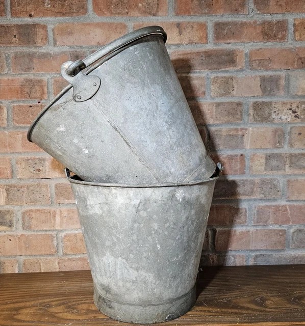LARGEVINTAGE GALVANISED RIVETED Buckets Rustic Metal / Planters