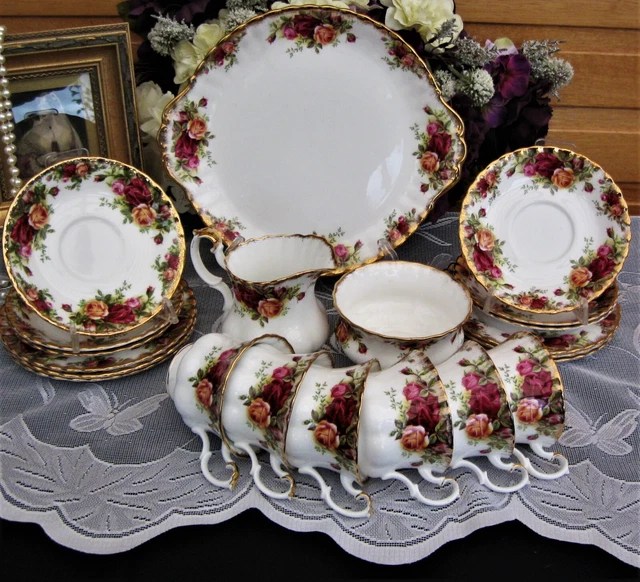 ROYAL ALBERT OLD COUNTRY ROSES 21 piece Tea Set Gr 2 £89.50 PicClick UK