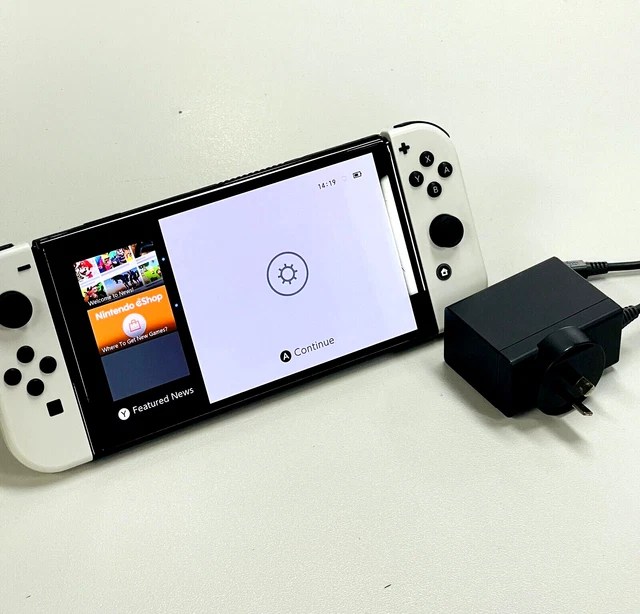 NINTENDO SWITCH OLED Model HEG001 Handheld Console 64GB (Pre Owned