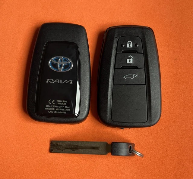 GENUINE TOYOTA RAV4 3 Button Remote Smart Key Fob Keyless Go! Tokai