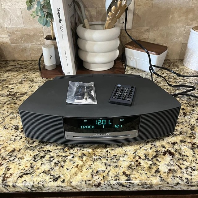 BOSE WAVE MUSIC System AM/FM CD Player Clock Radio Bluetooth W Remote