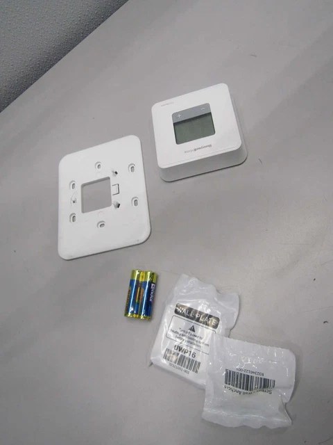 HONEYWELL HOME T1 Pro Non-Programmable Thermostat TH1110D2009 $29.99