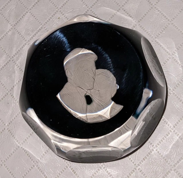 VINTAGE CRISTAL D'ALBRET CAMEO ART GLASS PAPERWEIGHT Jackie & John F