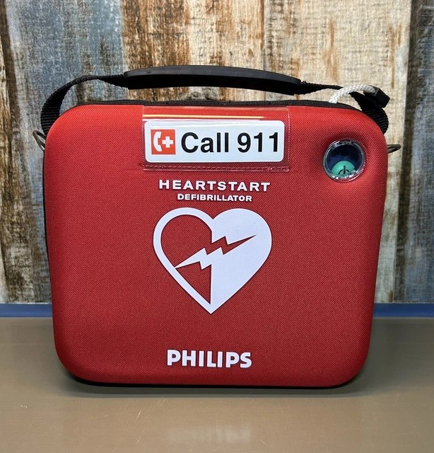 PHILIPS HEARTSTART DEFIBRILLATOR AED Model M5068A With Battery Good