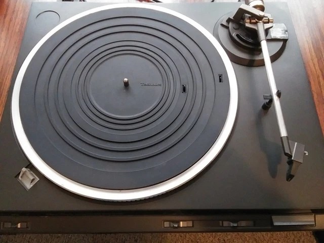 TECHNICS TURNTABLE SL-DD33 Direct Drive Automatic Turntable System