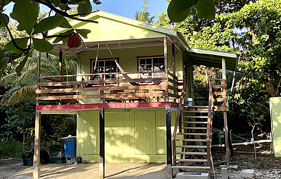Picololo Holiday Rentals, Caye Caulker, Belize Treehouse Cabin
