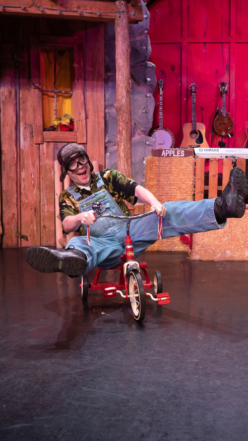 The Comedy Barn Theater Pigeon Shows & Dinner Theaters