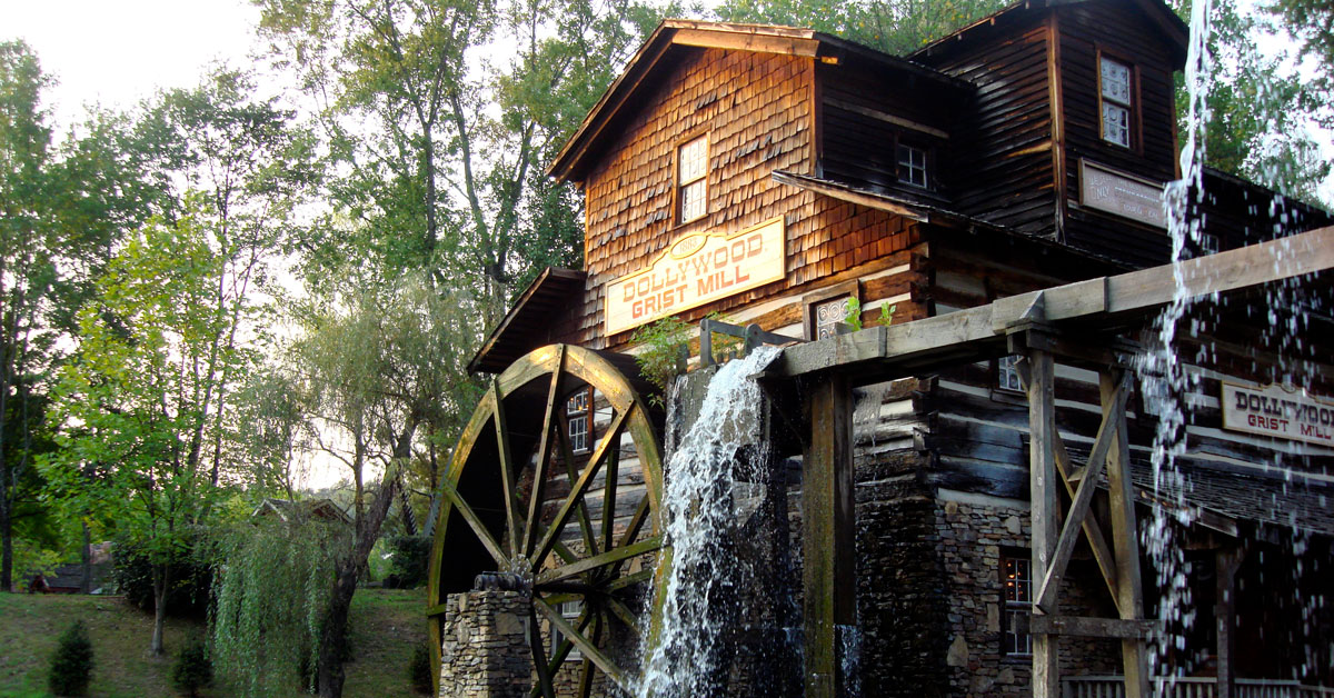 Dollywood Hours, Location, Rides, Prices and Ticket Information