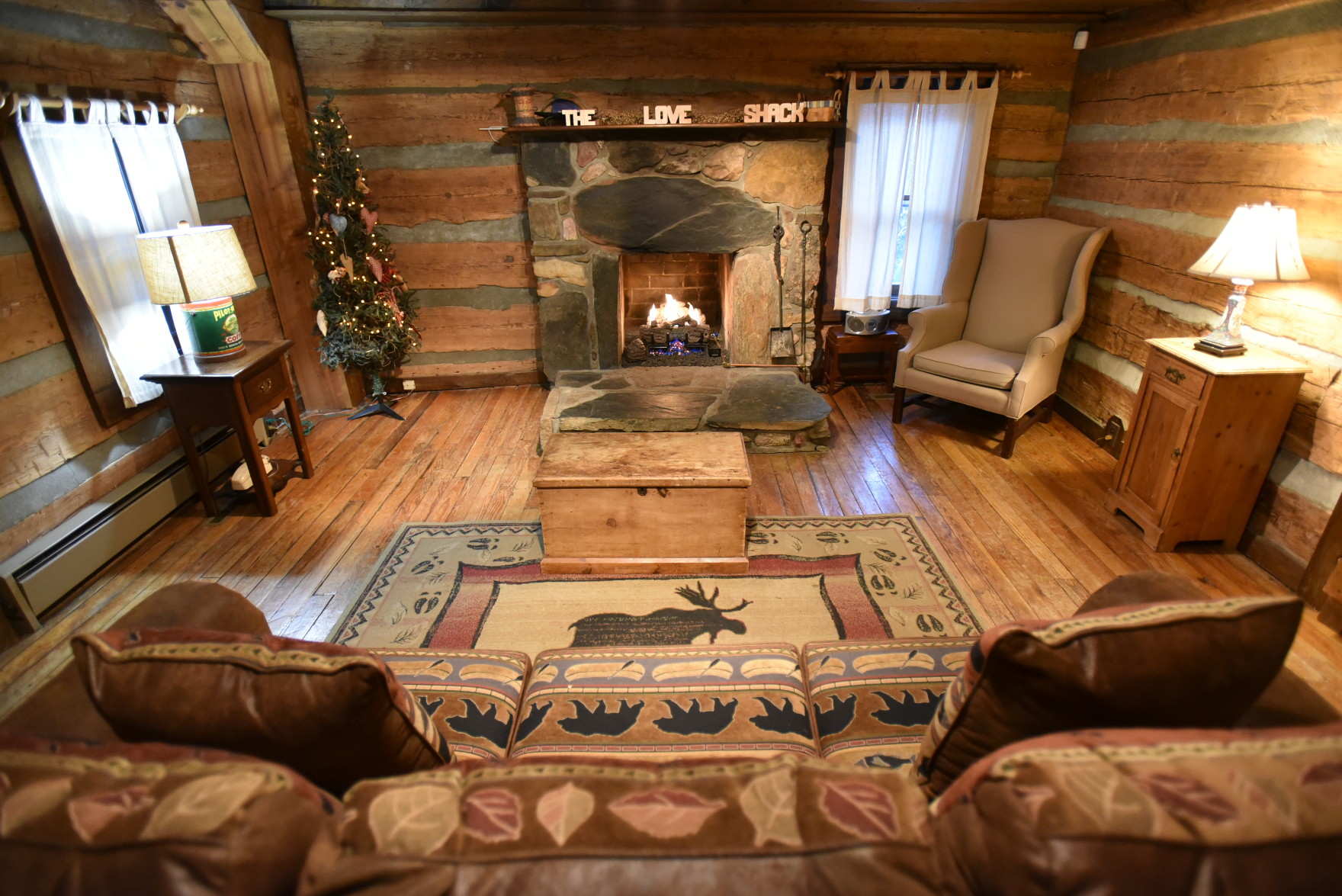 Pilot Knob Inn Suites