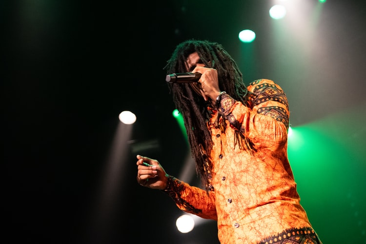 15 Lirik dan Chord Kunci Gitar Reggae Terbaik - Guratgarut