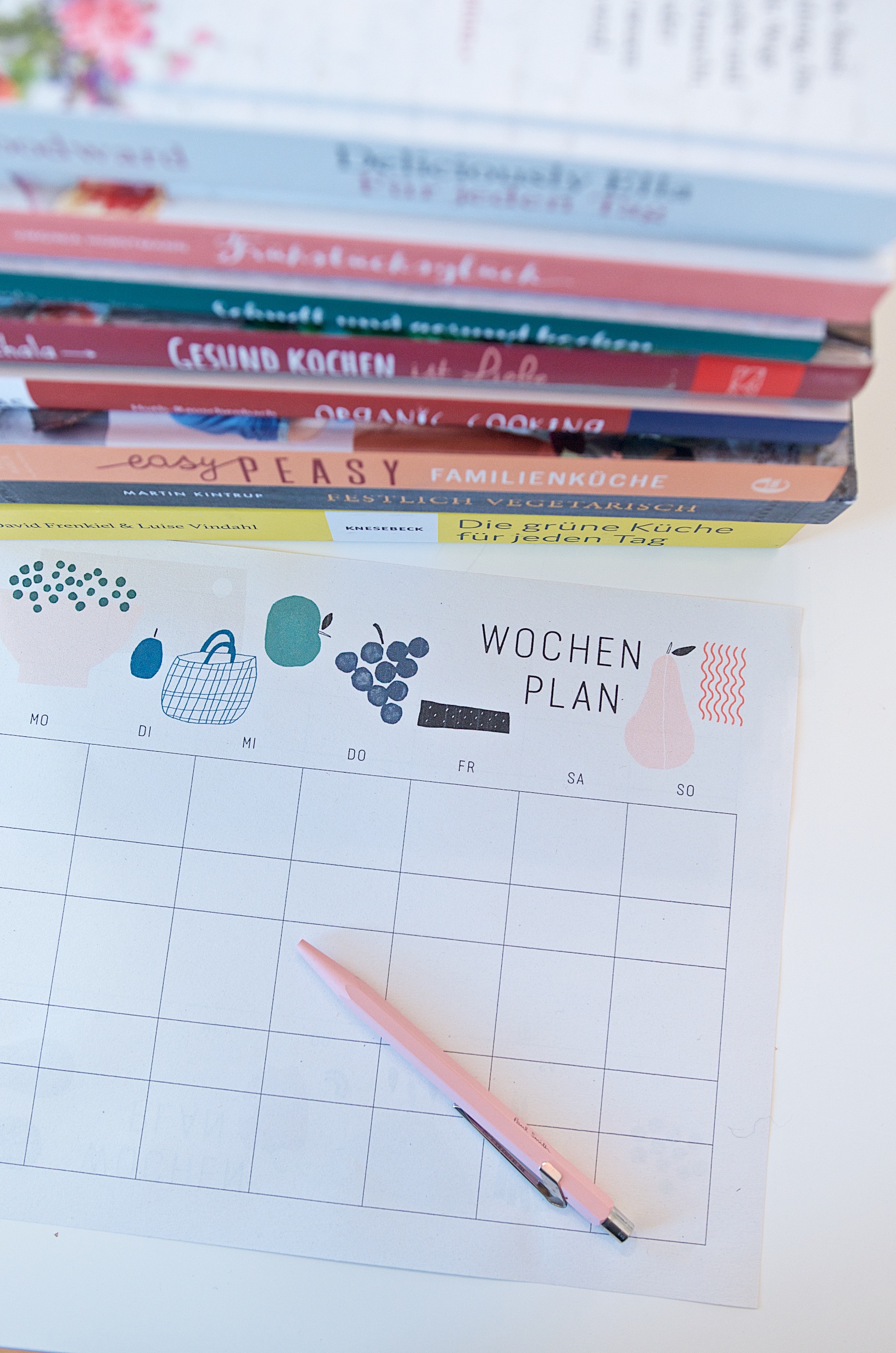 Free Printable Menüplaner Wochenplan für bessere Organisation