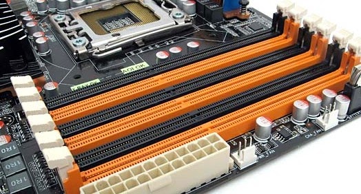 Bagian-Bagian Komponen Motherboard dan Fungsinya - Pintar Komputer