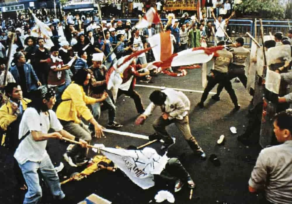 Kerusuhan Mei 1998 Kerusuhan Terhadap Etnis Tionghoa Indonesia