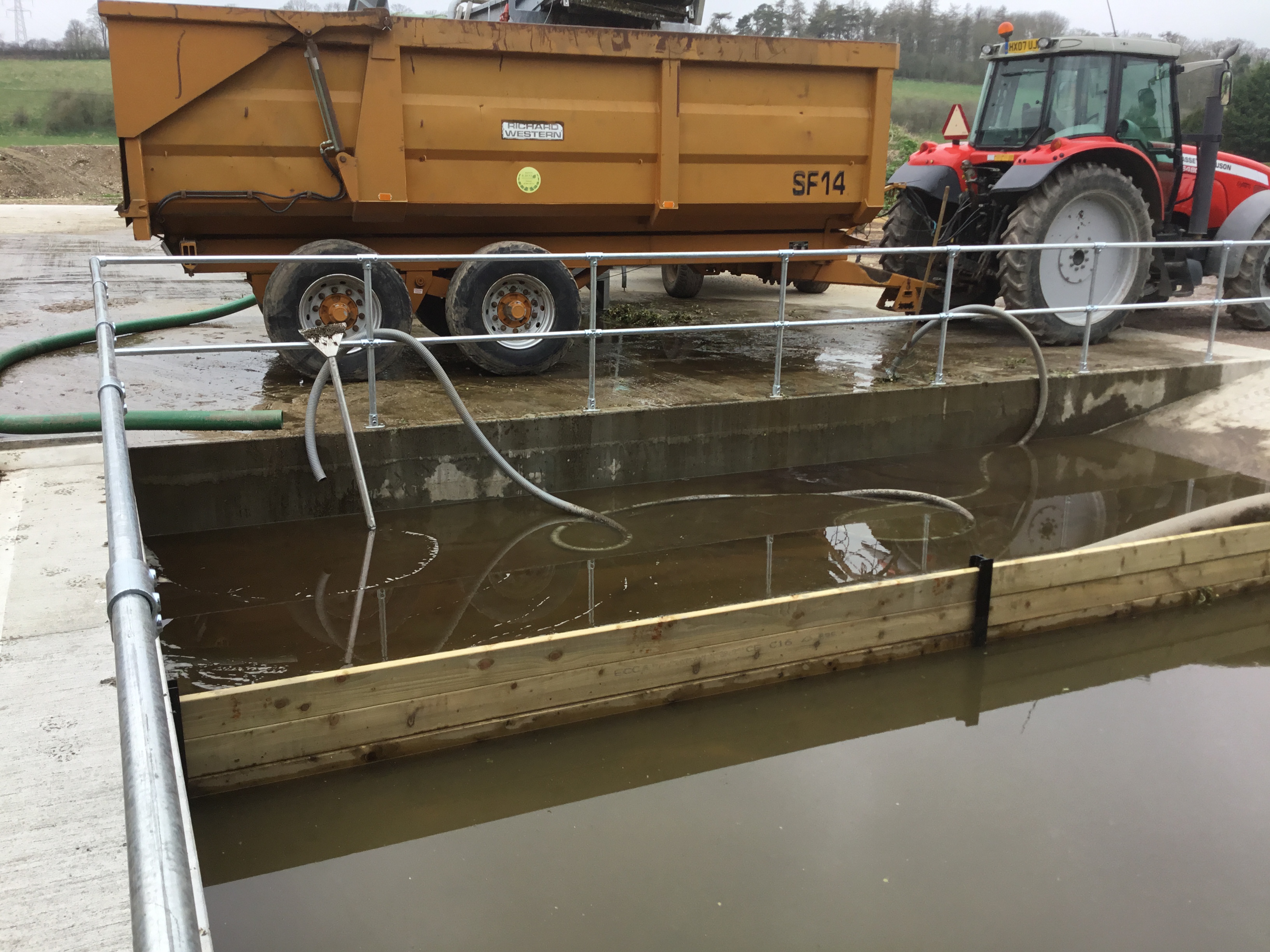 Water & Waste Water Services For Agricultural & Farming Sector Pipefix