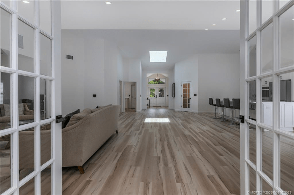 Piper's Landing Yacht & Country Club Real Estate Property 653 SW