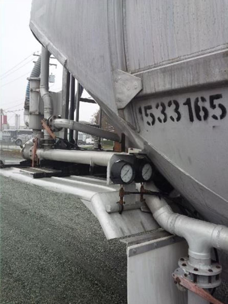 1973 Fruehauf Aluminum Food Grade Bulker Trailers, Specialized Trailers, Highway Trailers