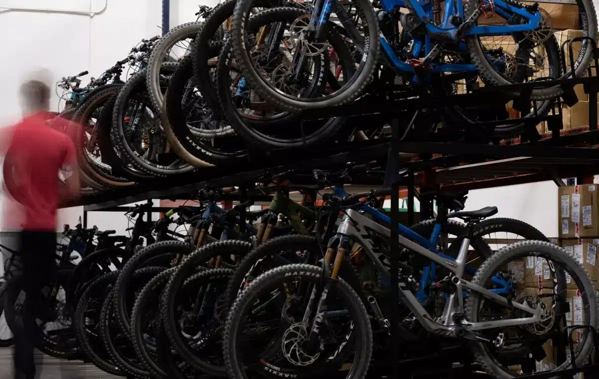 Patents and Proprietary Designs Pivot Cycles