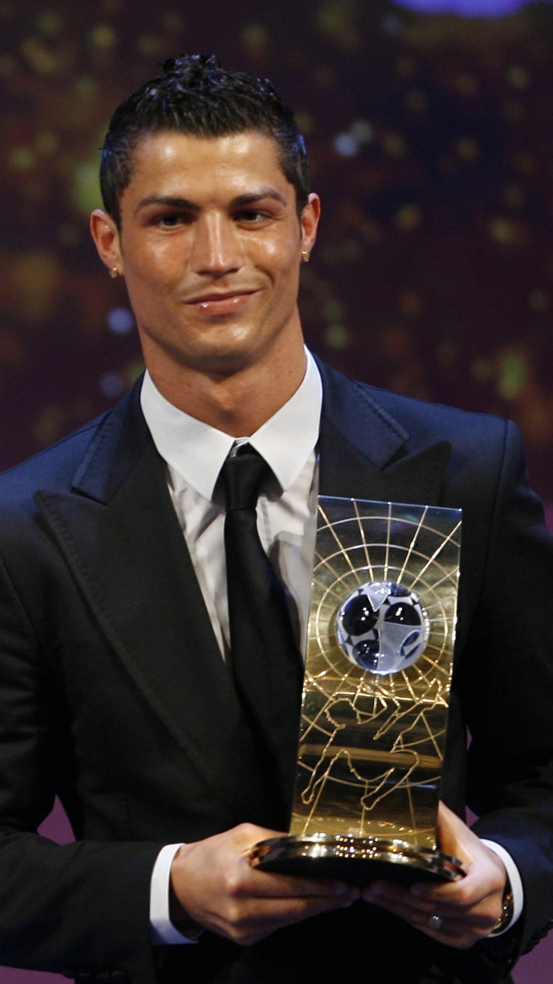 Cristiano Ronaldo iPhone Background for Desktop ...