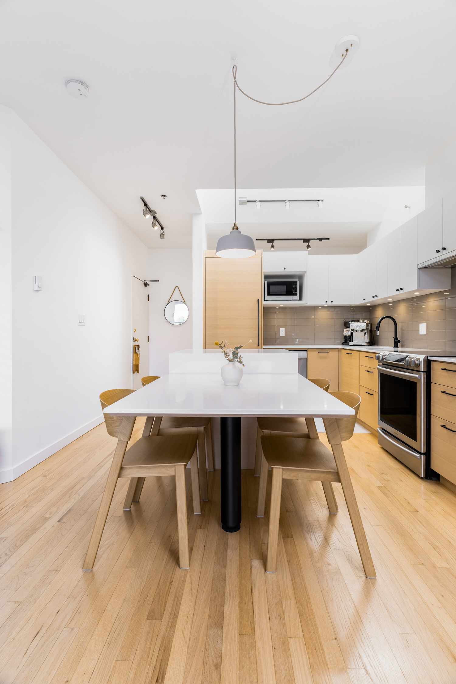 Blog › Gastown Vancouver Lofts for sale Albrighton Real Estate, Vancouver Lofts, Modern