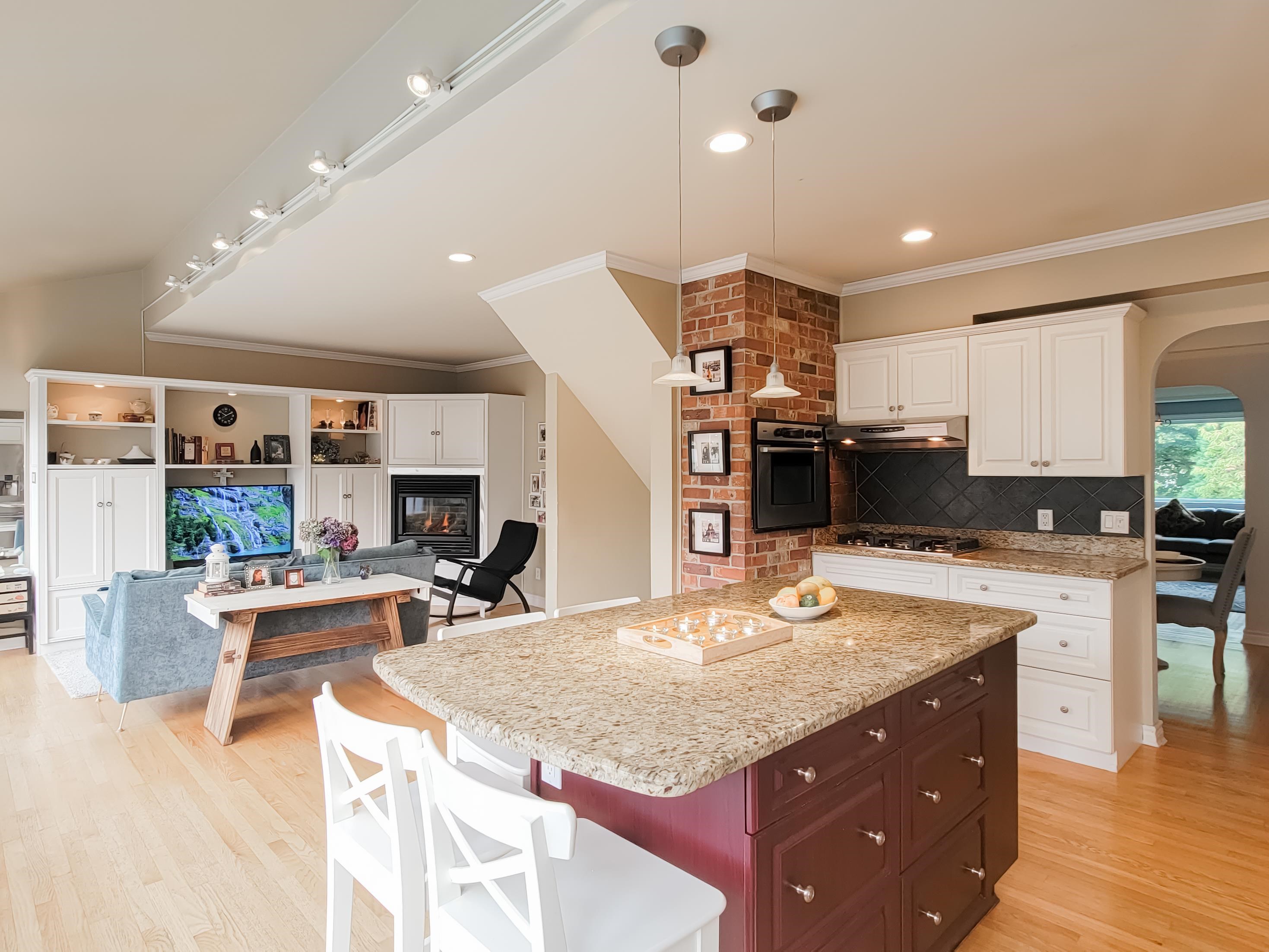 Blog › Vancouver Modern Architectural Houses for sale Albrighton Real