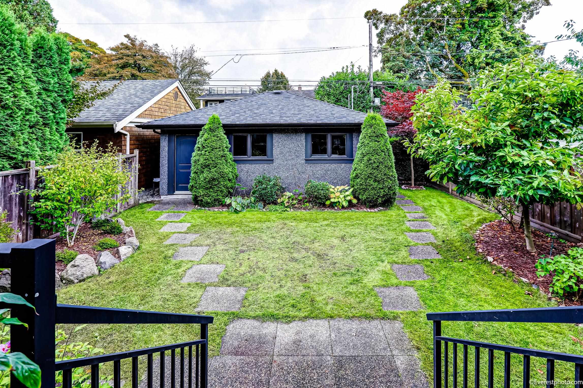 Blog › Modern Vancouver Houses for sale Albrighton Real Estate, Vancouver Lofts, Modern