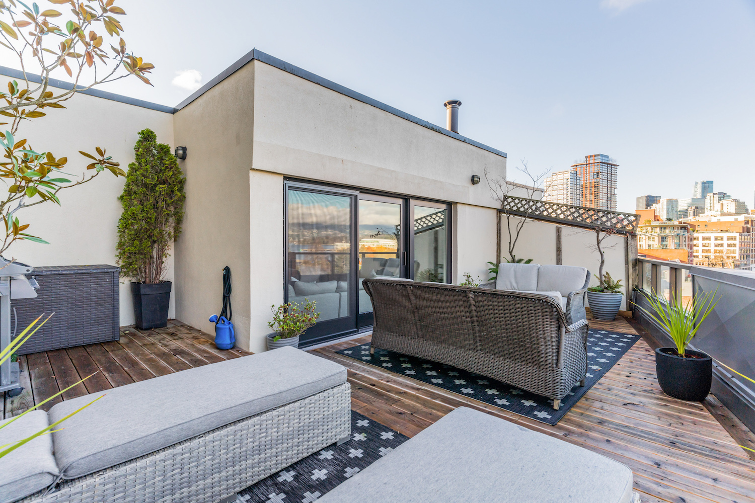Blog › Gastown Vancouver Lofts for sale Albrighton Real Estate, Vancouver Lofts, Modern
