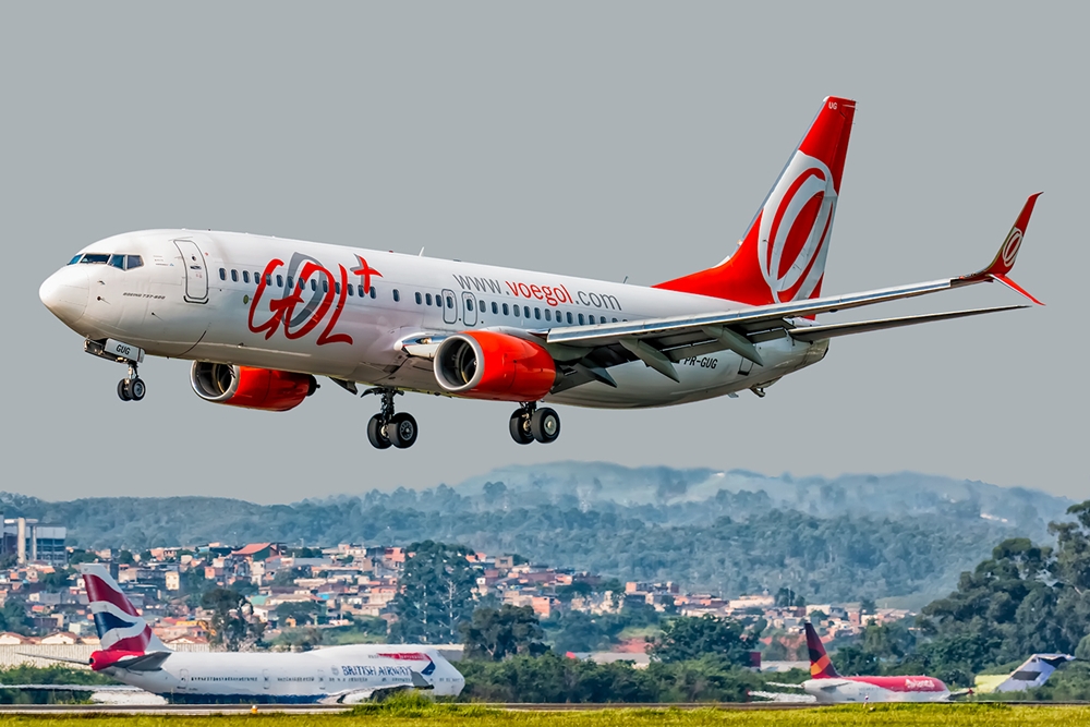 GOL Transportes Aeros ( Airline Review, Travel and Aircraft Fleet