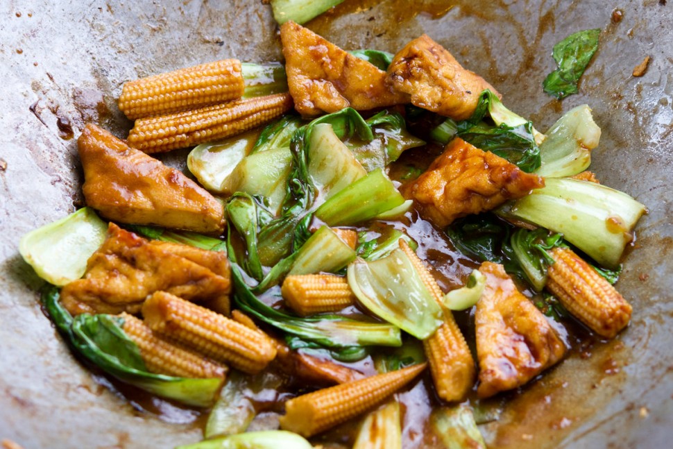 Fried tofu with bok choy and baby corn Planticize