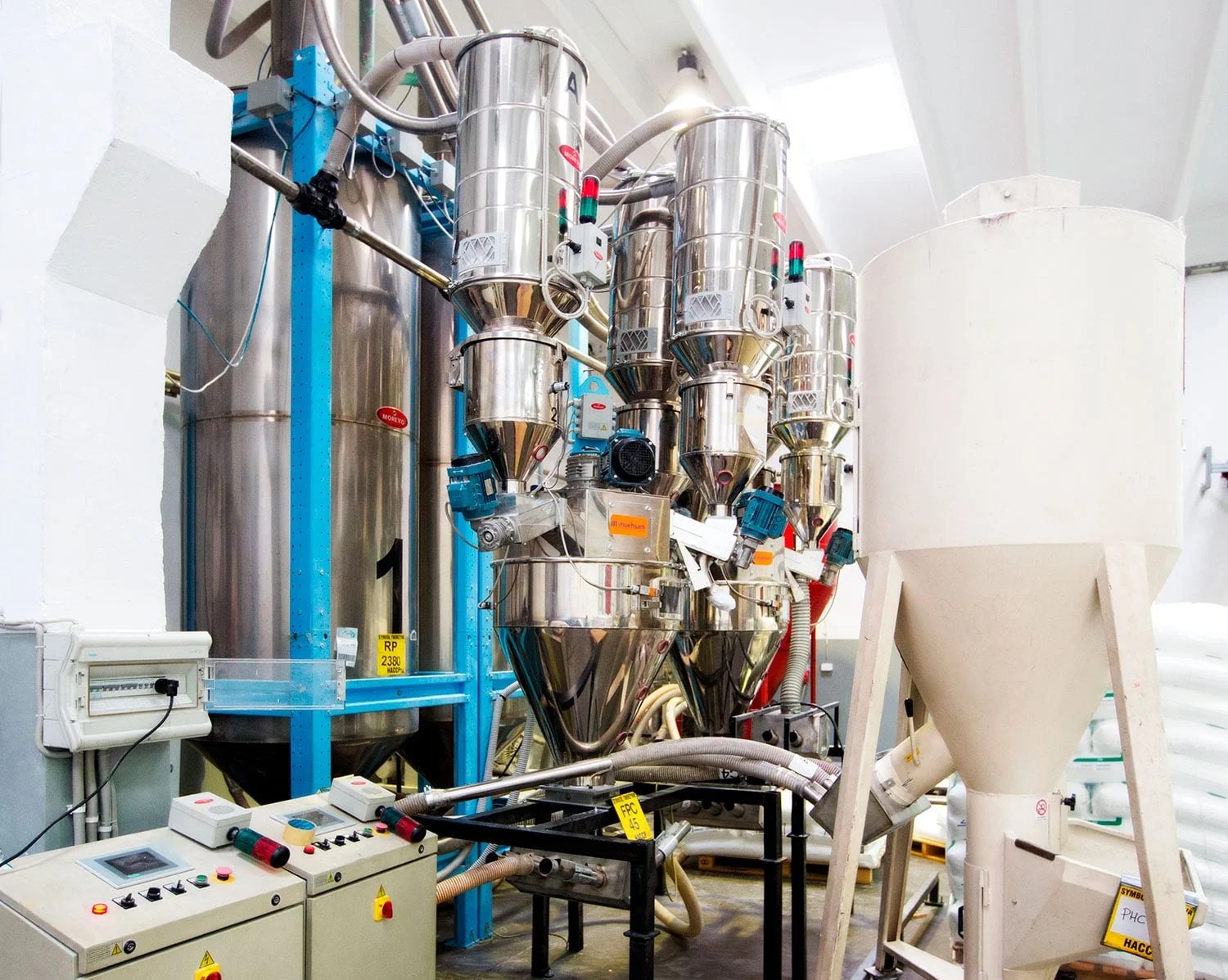 Opakowania plastikowe, producent wiader plastikowych Plast.