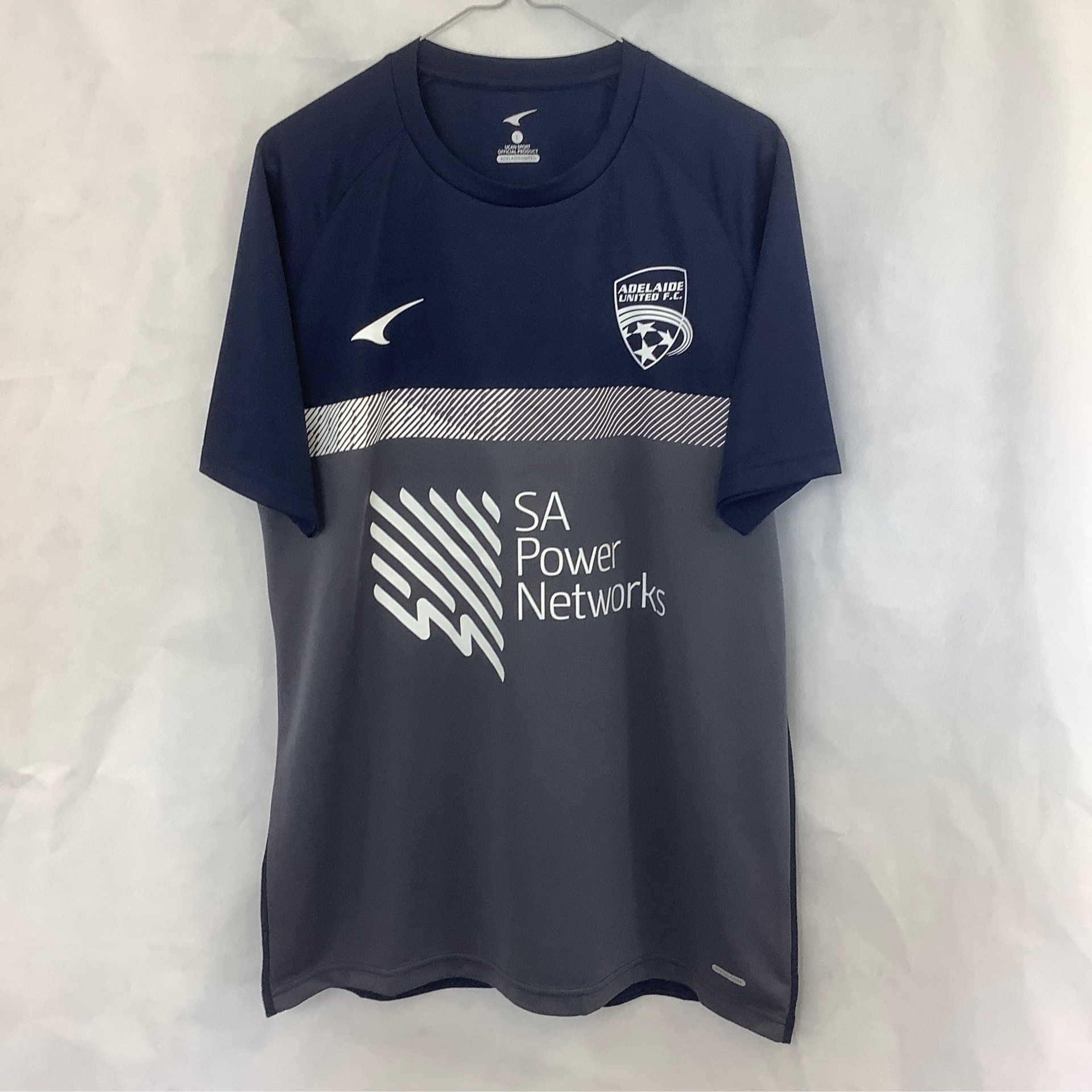 Adelaide United Away jersey Play It On