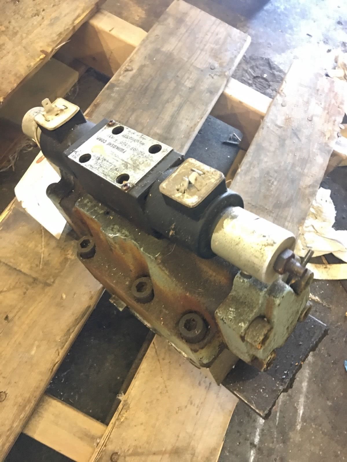 FUJIKOSHI 7002692 ESD-G06-CF250-A-E10 VALVE ASSEMBLY, (NP7)