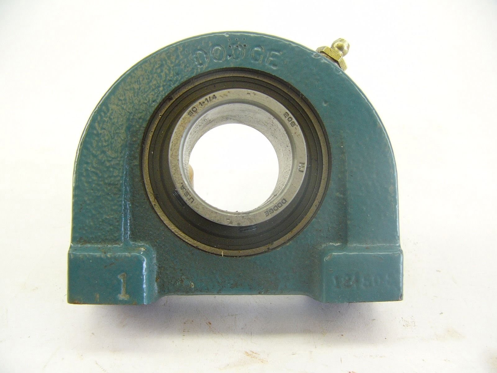 DODGE MOUNTED BEARING 11/4 124505 NO BOX, (J40)