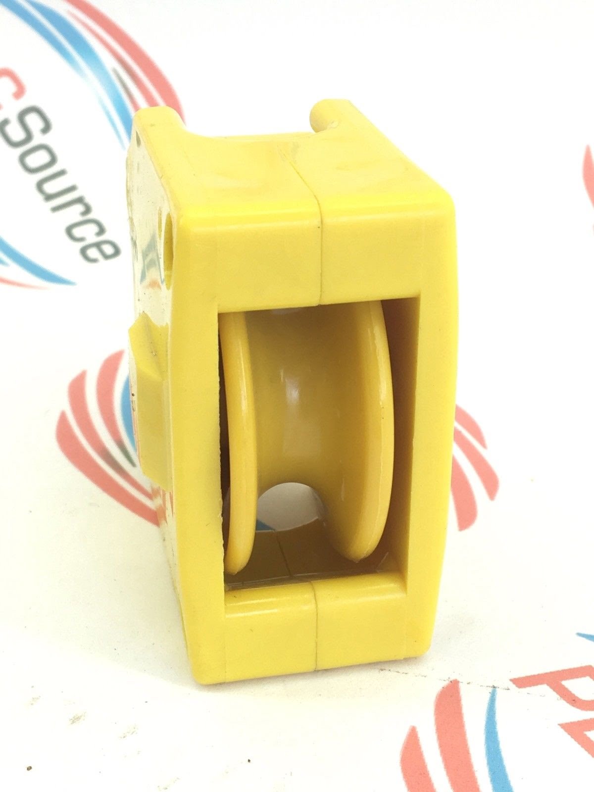 FESTOON SYS 021621 YELLOW PLASTIC CABLE TROLLEY, 1/2 WIRE CABLE 10PK