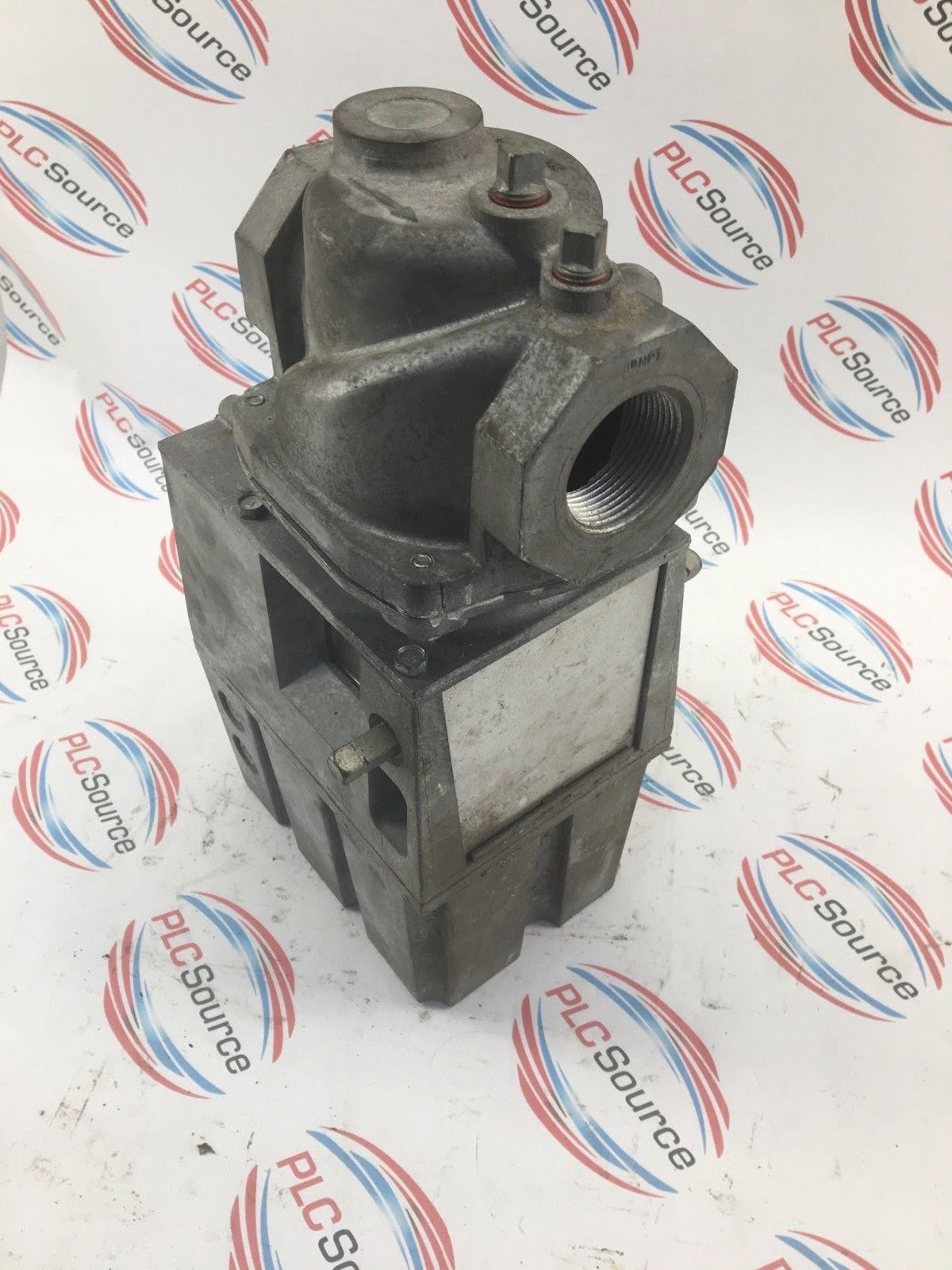 HONEYWELL V4055A1098 3 FLUID POWER GAS VALVE W/ ALUMINIUM GAS VALVE V5055A