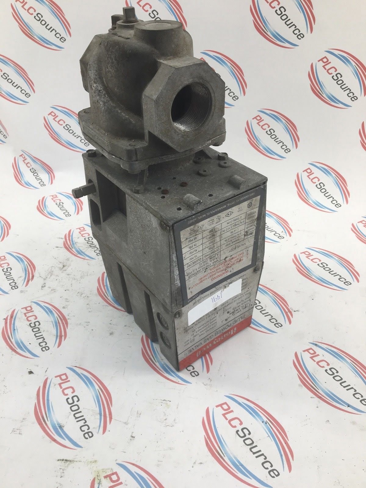 HONEYWELL V4055A1098 3 FLUID POWER GAS VALVE W/ ALUMINIUM GAS VALVE V5055A