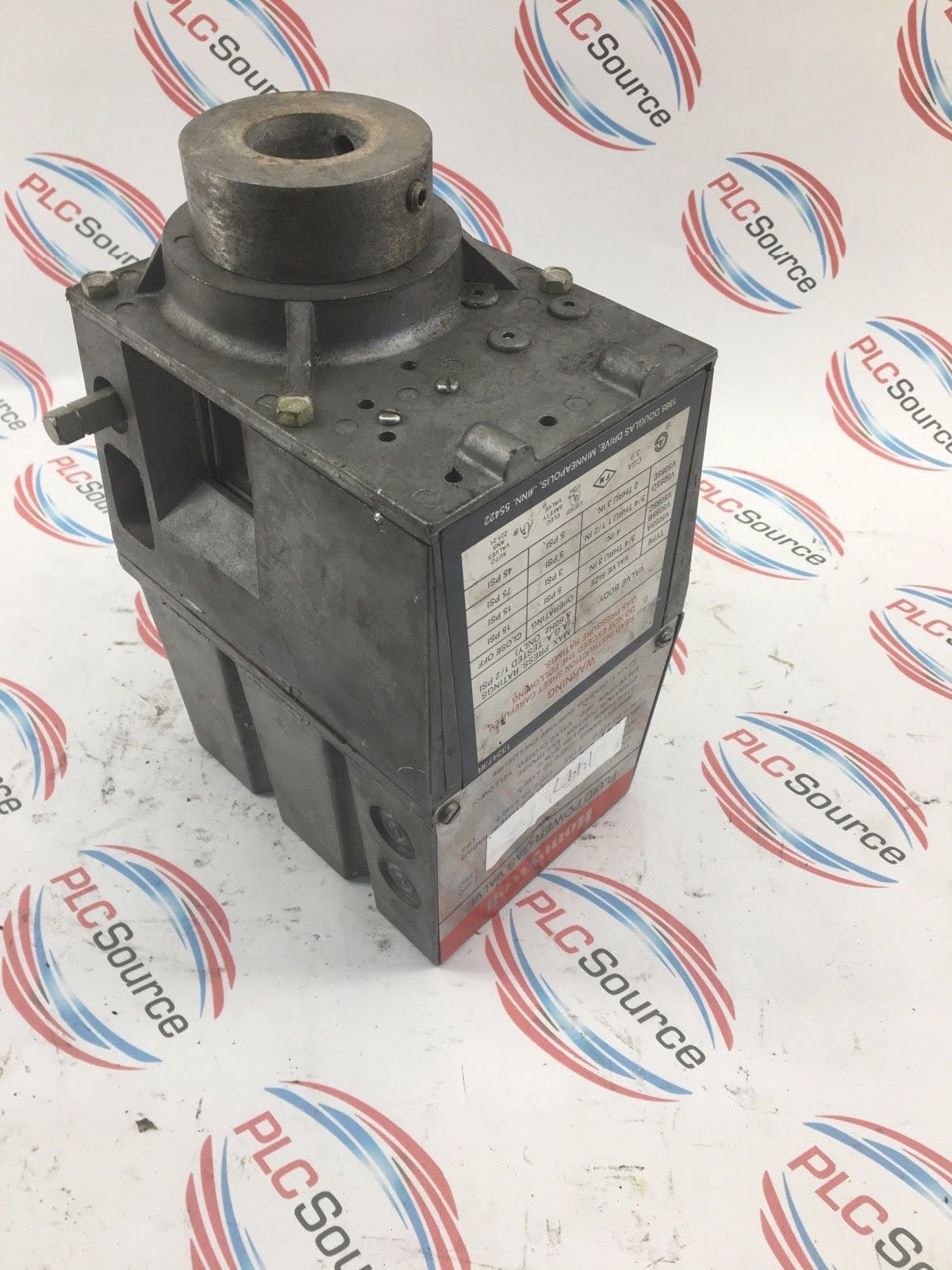 HONEYWELL V4055A 1098 3 FLUID POWER GAS VALVE W/ CONNECTOR