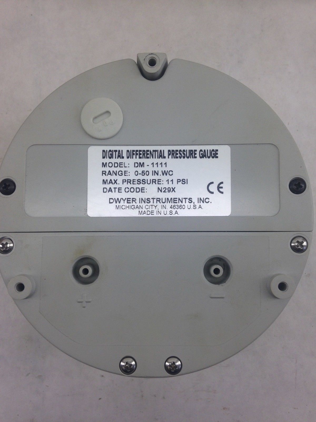 DWYER INSTRUMENTS DIGITAL LOW PRESSURE GAUGE DM1111 (H341)