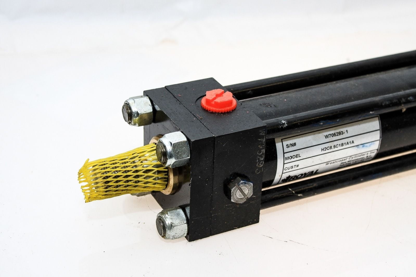 ROYAL WESTCOAST HYDRAULIC CYLINDER H2C8.5C1B1A1A 2 B 8.5 S 1 ROD (P1)