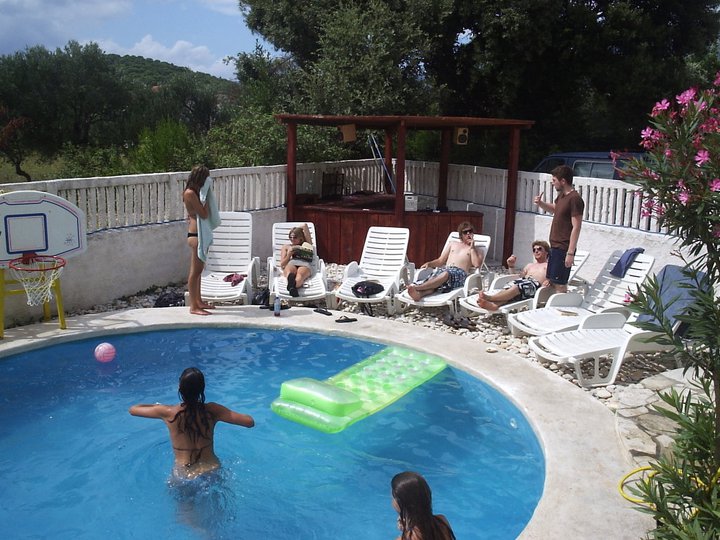 CoWorking Spaces in Croatia Dragan's Den Hostel Plitvice Lakes